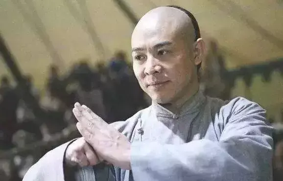 学会手势语言有多重要？比划错手势是可能会被打的