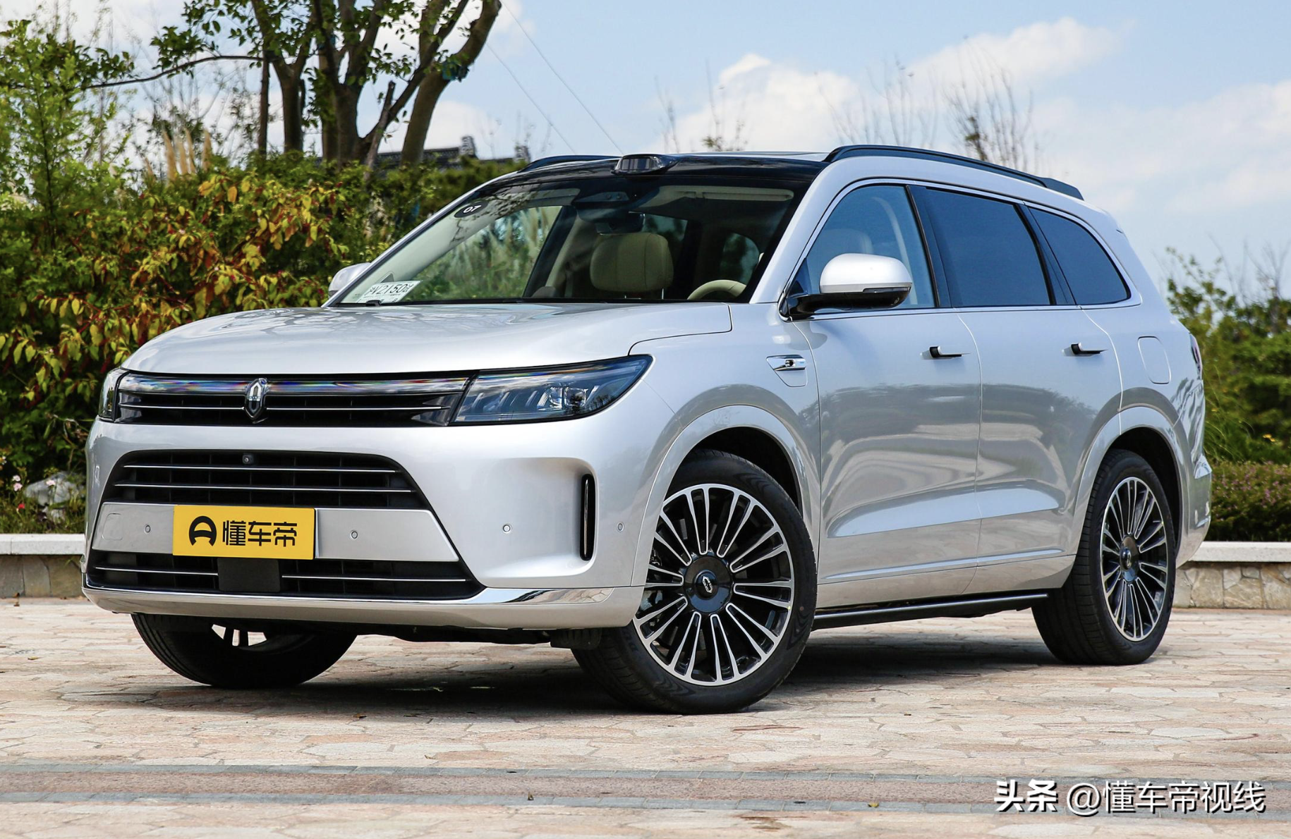 新车｜电池容量调整/中大型SUV 理想L7新车型曝光 现款30.18万元起