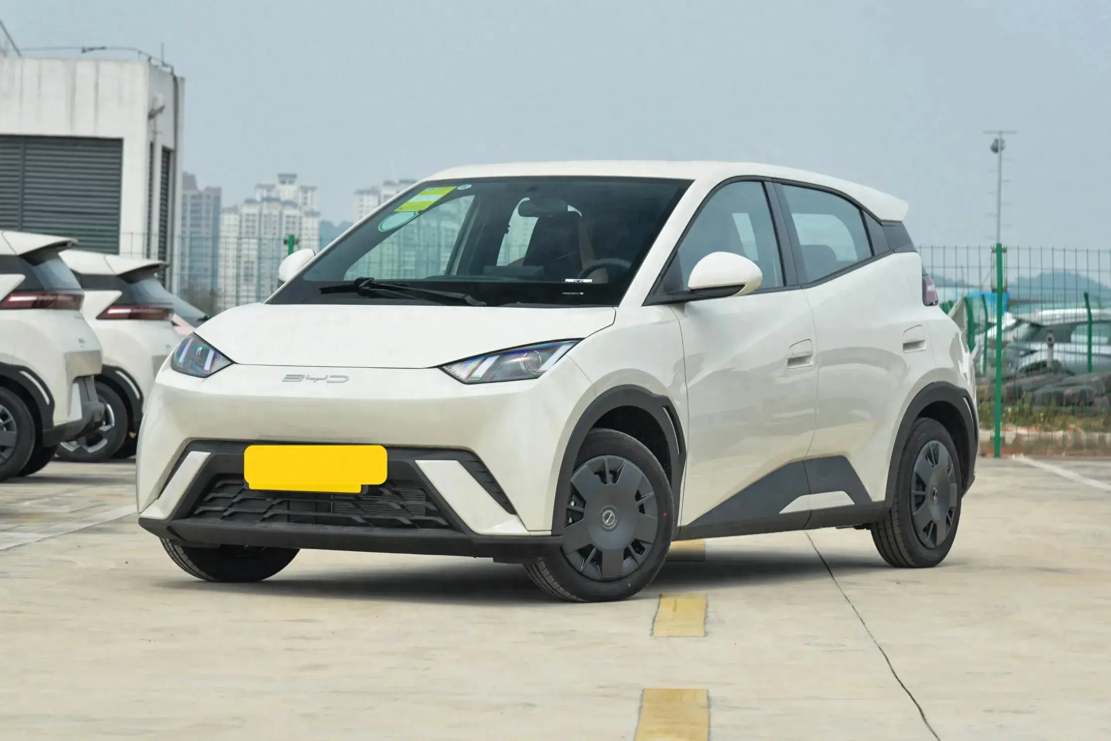 盘点2024年最热门的六款新能源汽车