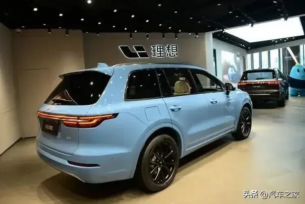 理想L6：展现电动汽车的无限可能!