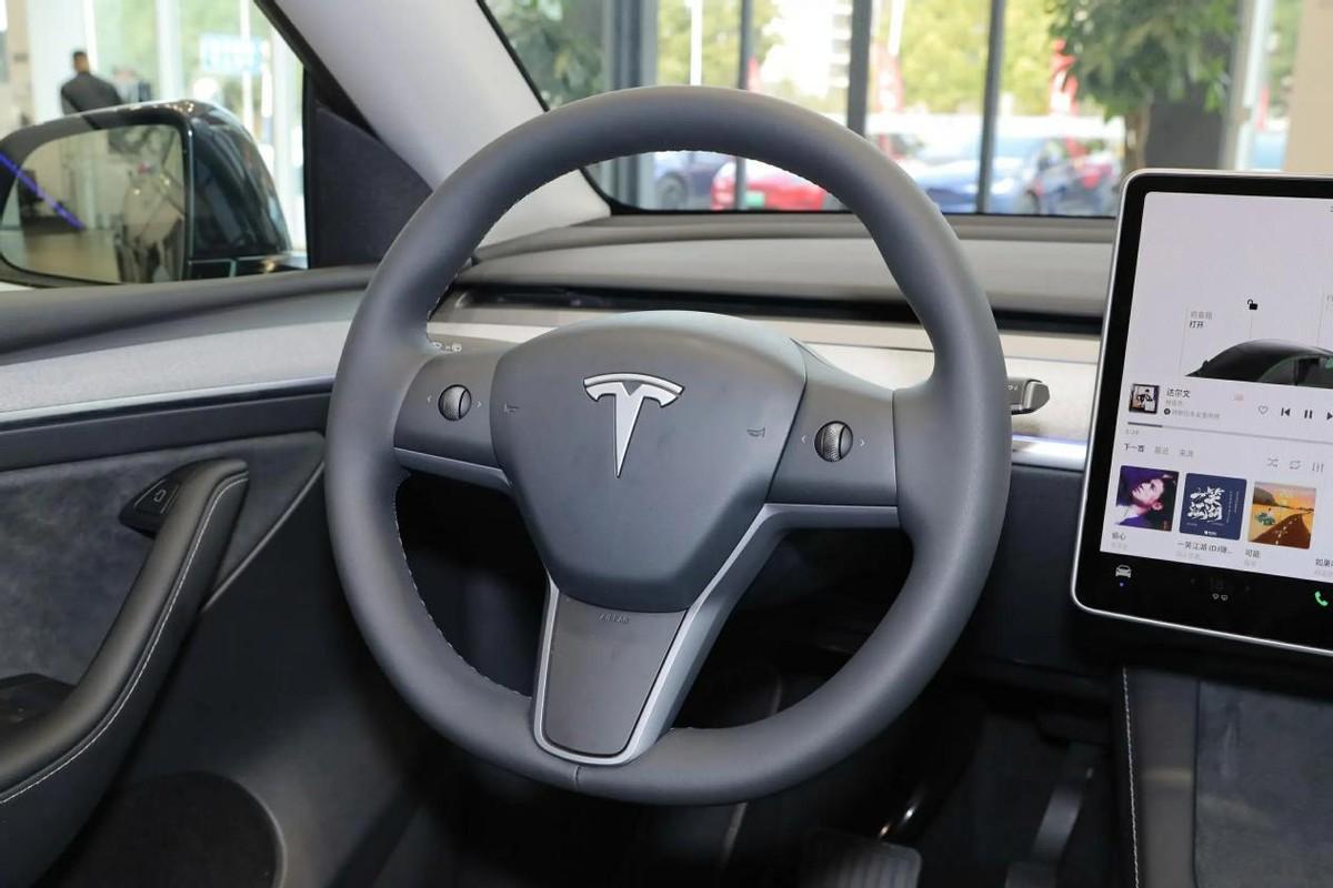 四车横评，昊铂HT、特斯拉Model Y、问界M7、极氪001，选谁更值？