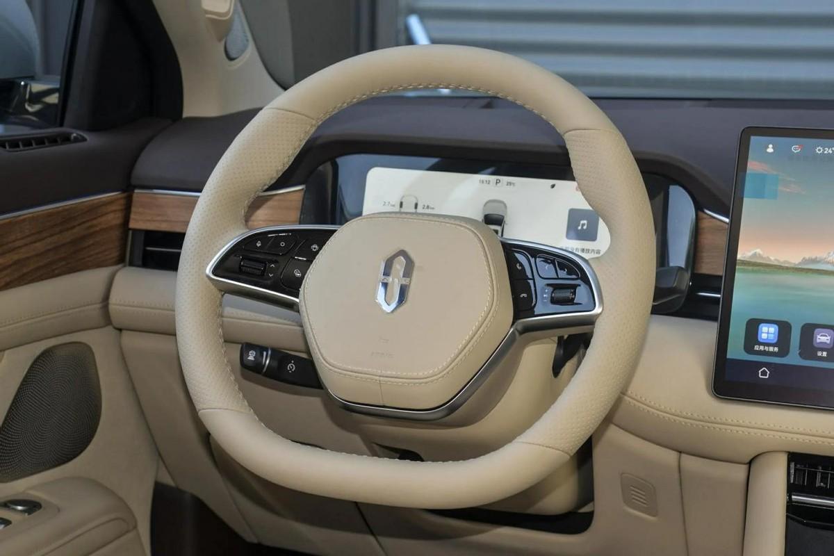 四车横评，昊铂HT、特斯拉Model Y、问界M7、极氪001，选谁更值？