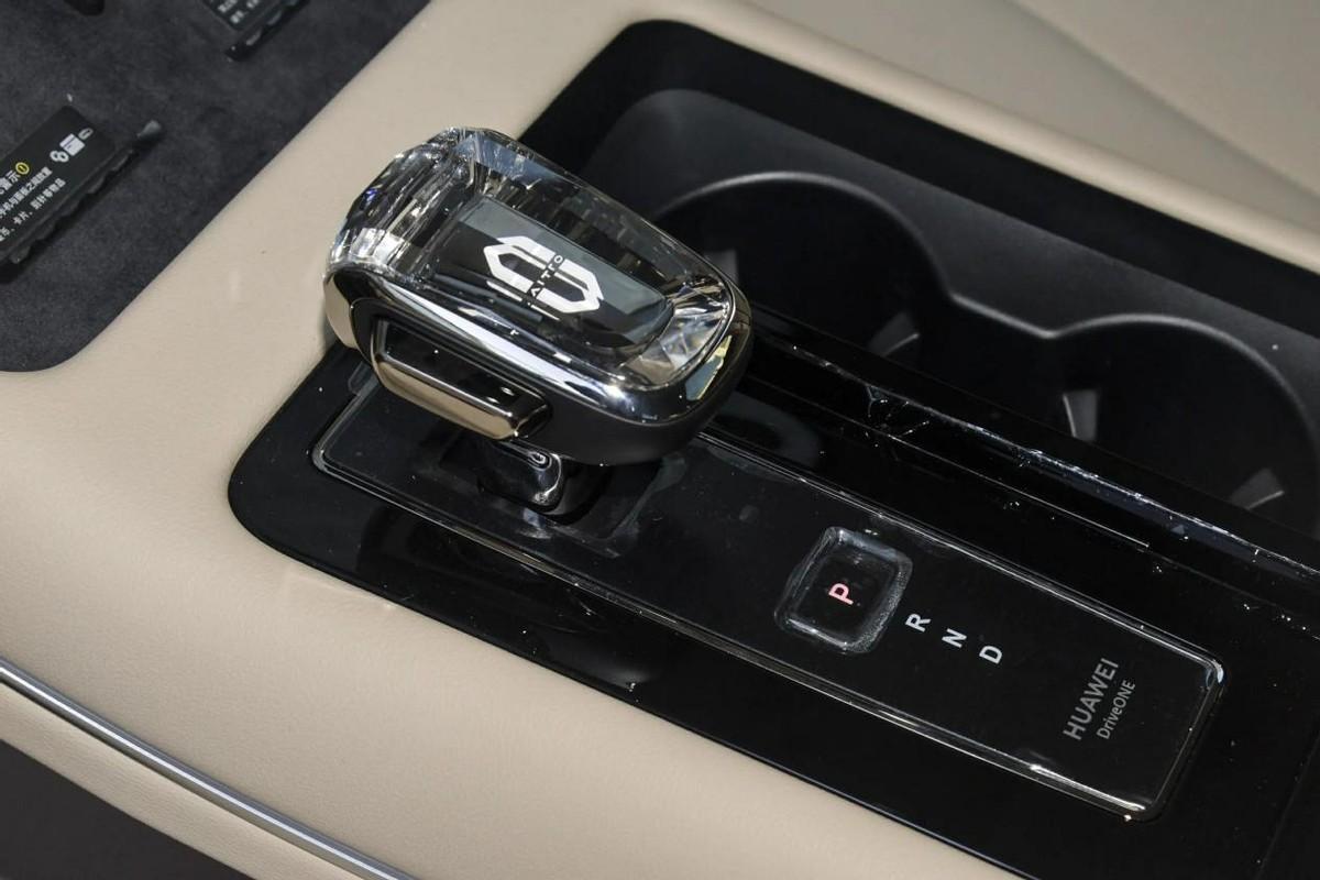 四车横评，昊铂HT、特斯拉Model Y、问界M7、极氪001，选谁更值？