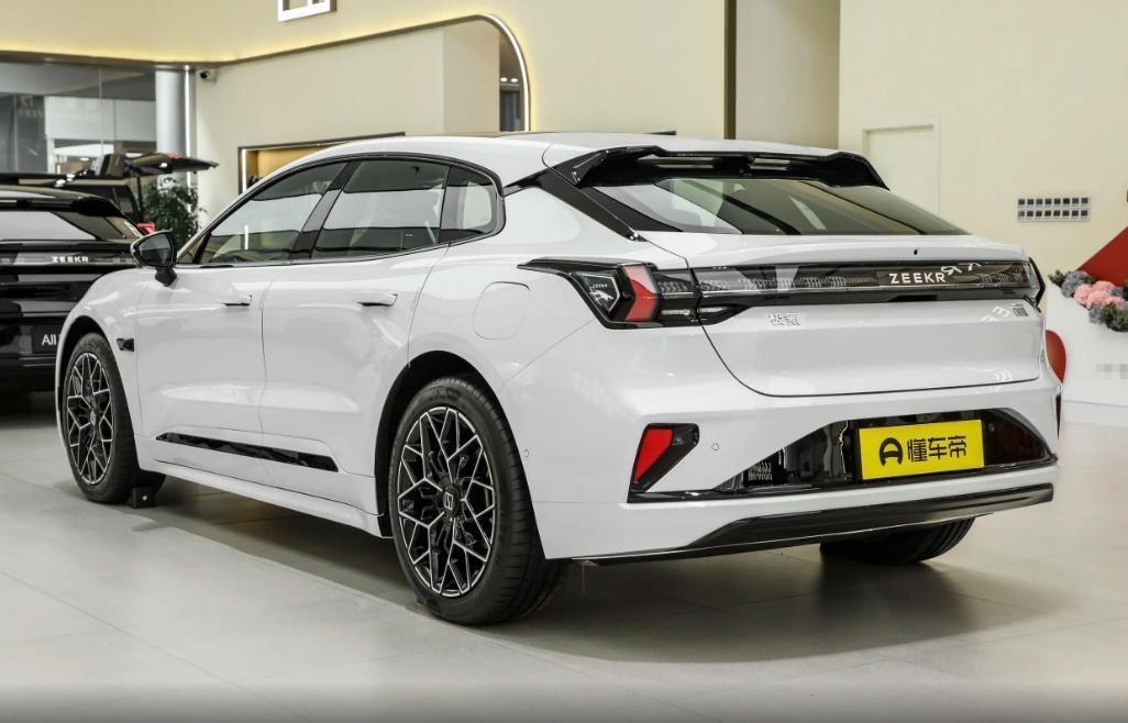 20-30万元的新能源，Model Y/问界M7/极氪001/昊铂HT该怎么选？