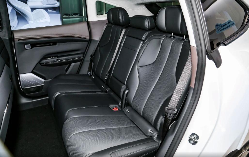 20-30万元的新能源，Model Y/问界M7/极氪001/昊铂HT该怎么选？