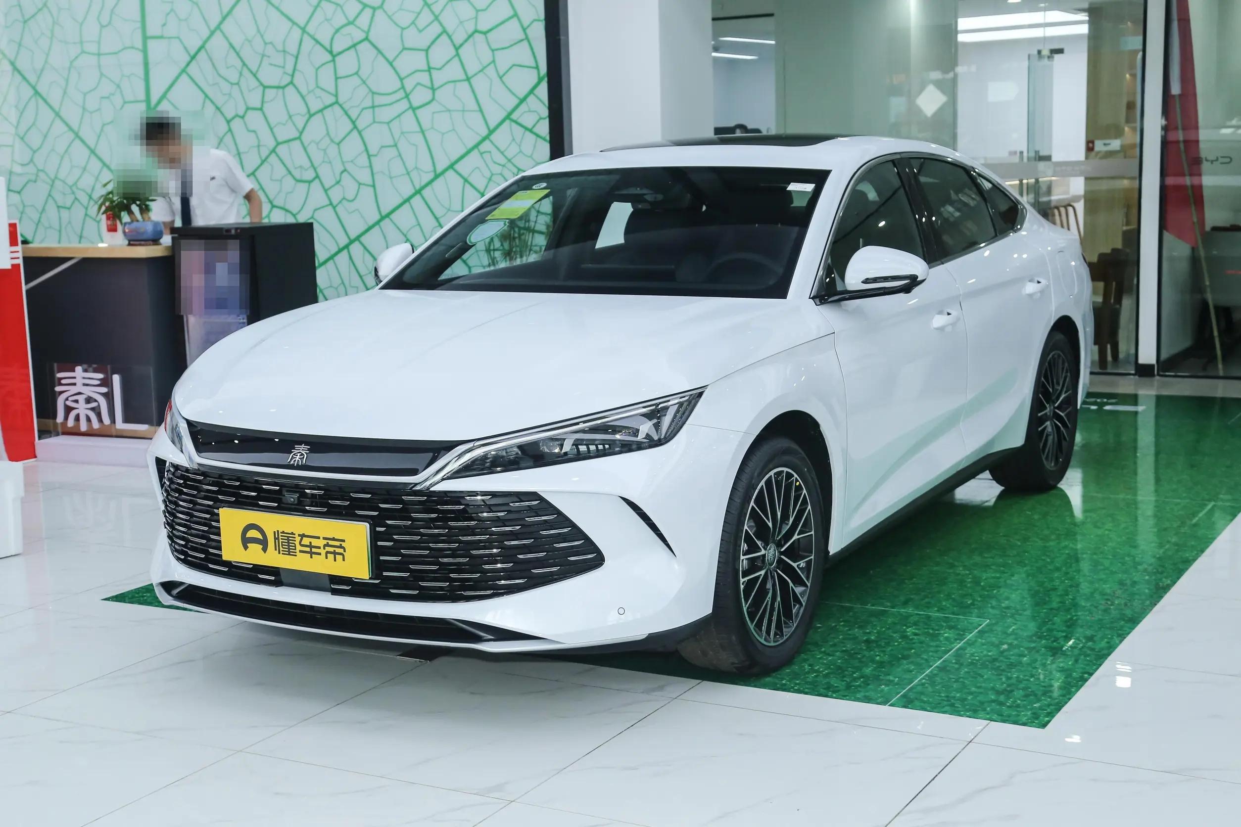 13万选家用混动车，秦L DM-i和深蓝SL03，你选谁？