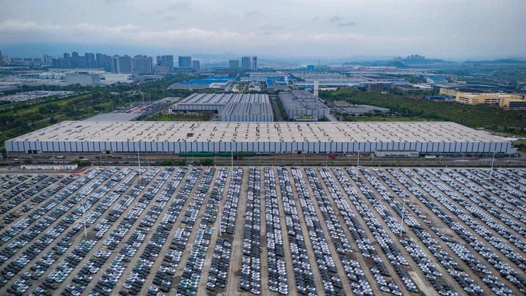 1至5月，我国新能源汽车产销量同比增长30.7%和32.5%