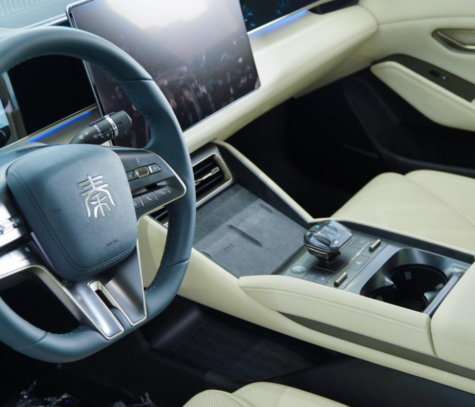 详细解析秦L DM-i：定位中型车/或10.98万起，DM5.0仅是加大油箱？