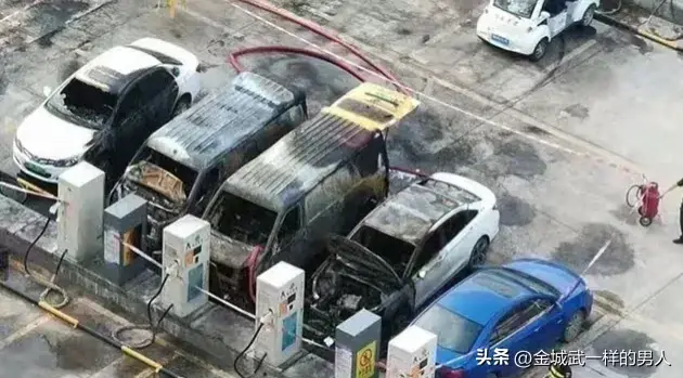 传统燃油车VS新能源汽车，你选哪一个？