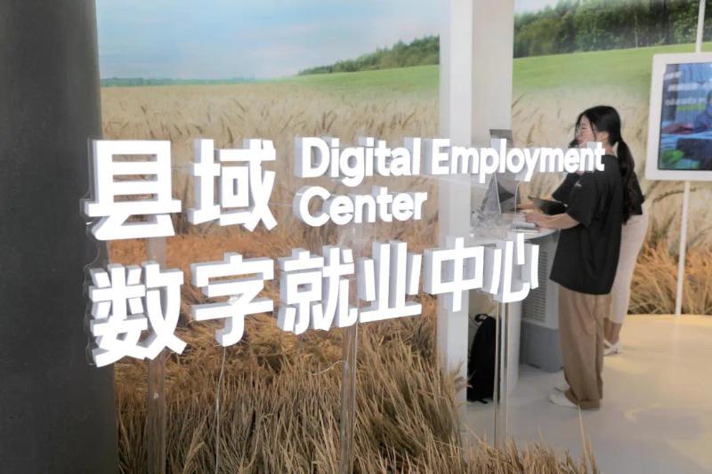 AI被“喂熟”后，会抛弃曾经的“奶妈”吗？——人工智能迭代带动从业者“求知热”