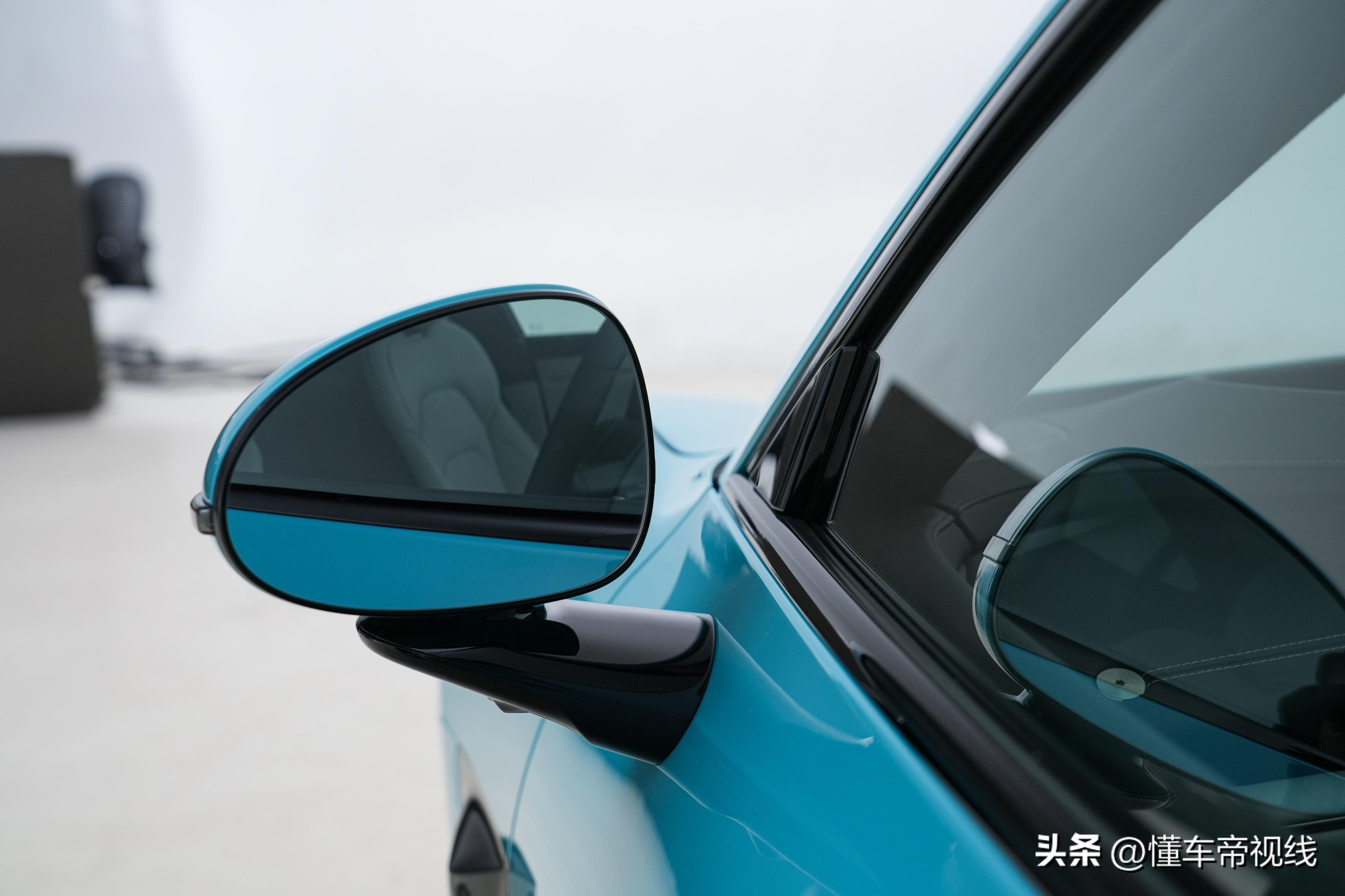 新车 | “零百”2.78秒/空气悬架/800伏快充等，小米SU7实拍解析