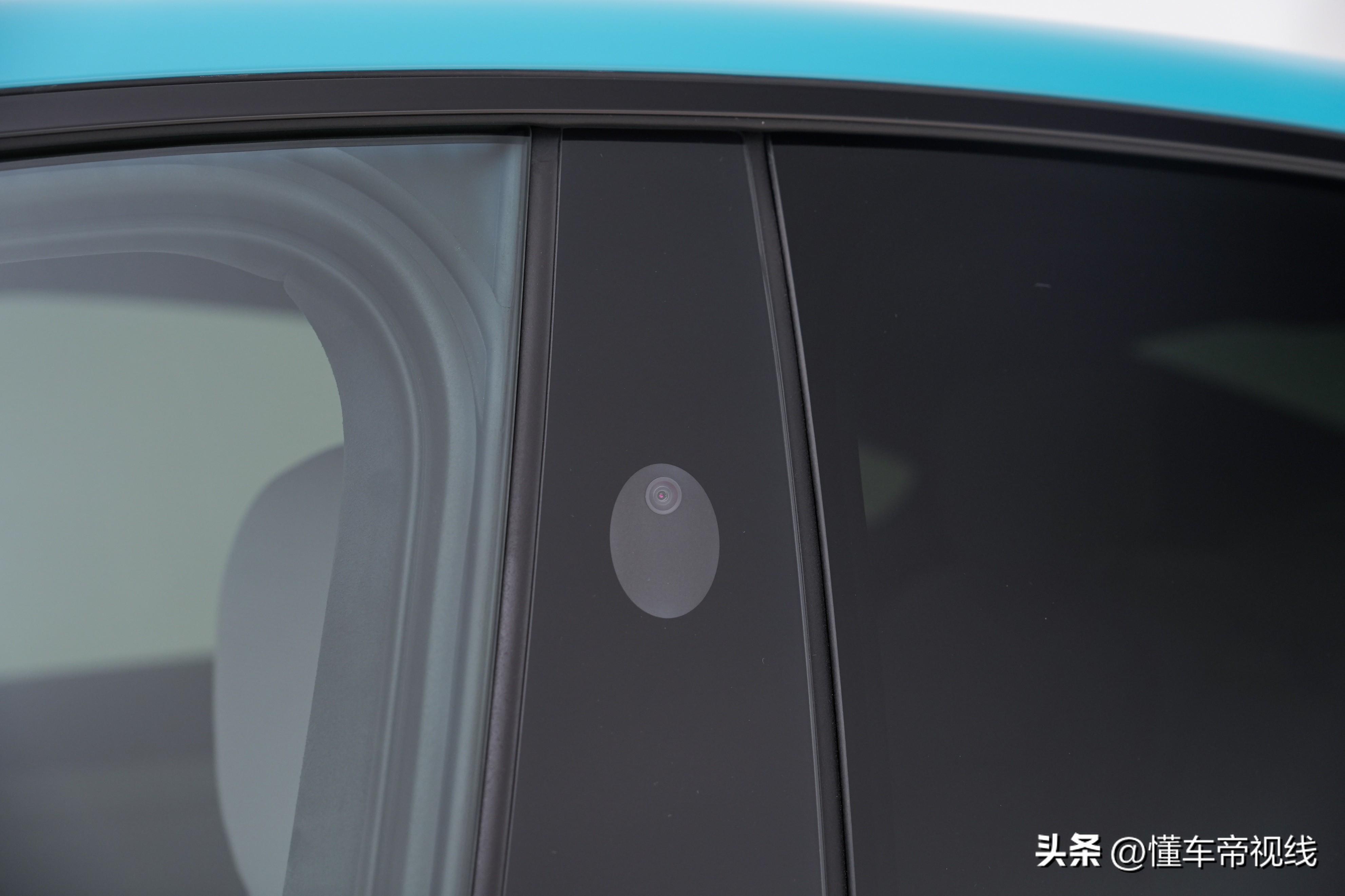 新车 | “零百”2.78秒/空气悬架/800伏快充等，小米SU7实拍解析