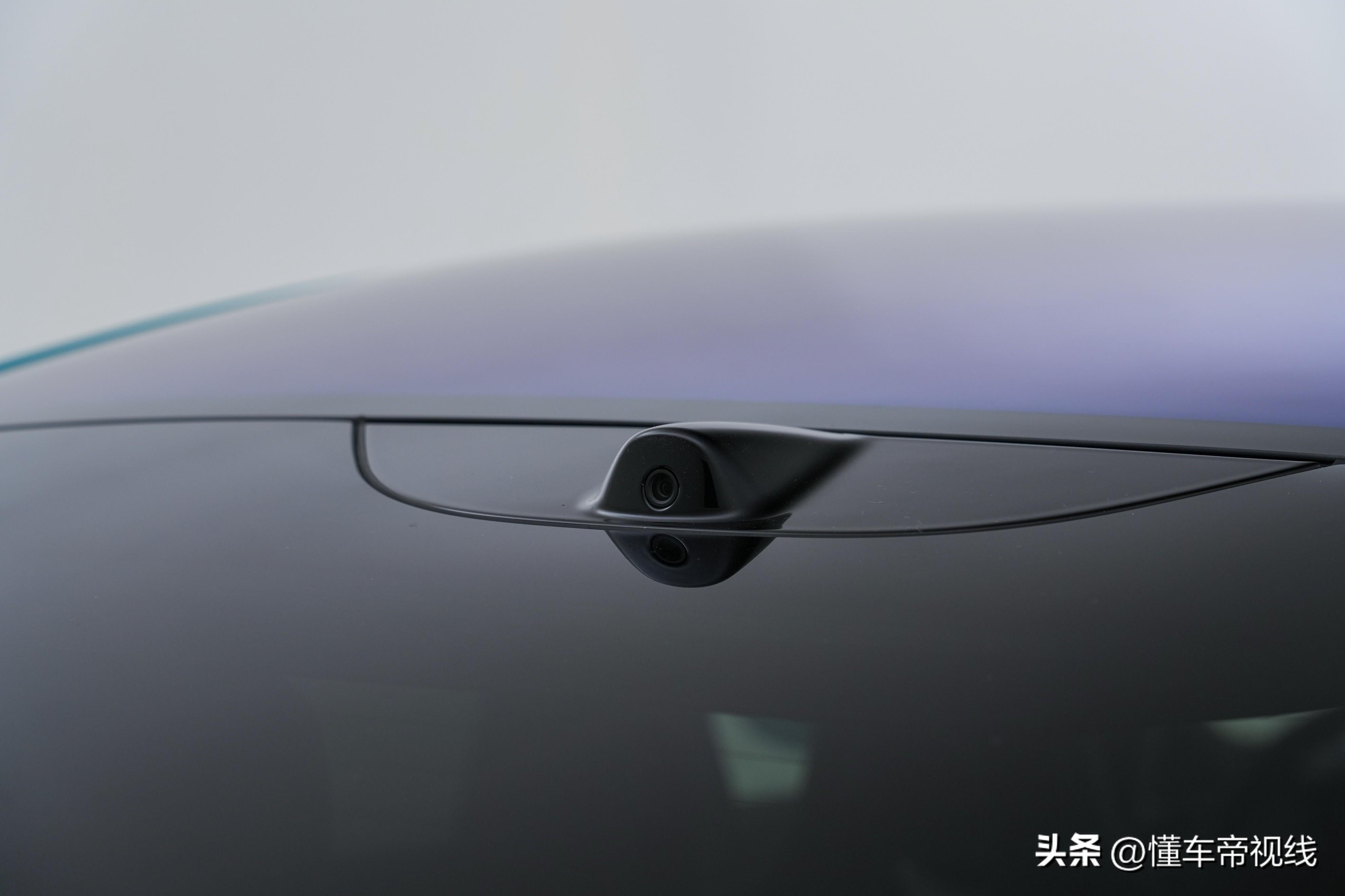 新车 | “零百”2.78秒/空气悬架/800伏快充等，小米SU7实拍解析