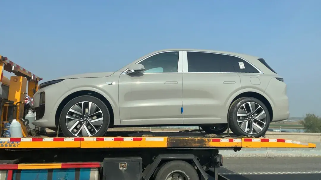 理想L6实车曝光，25-30万，即将上市？