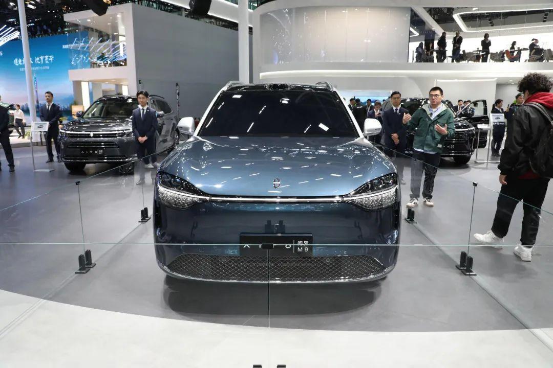 问界M9，真的能做到1000万内最好SUV？