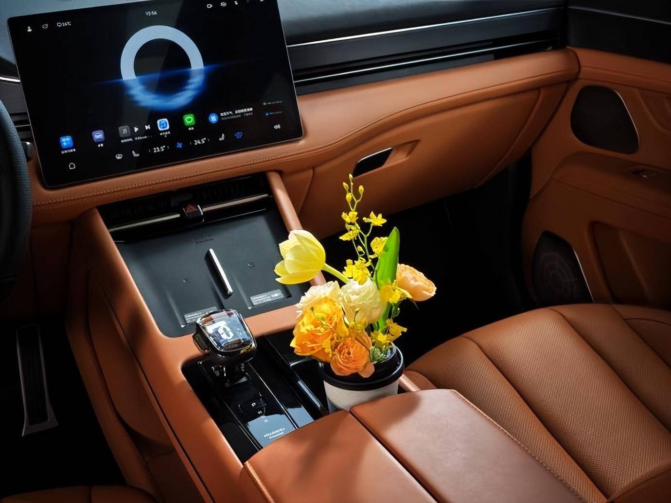 看齐问界M9？问界M7 Max焕新版内饰官图曝光