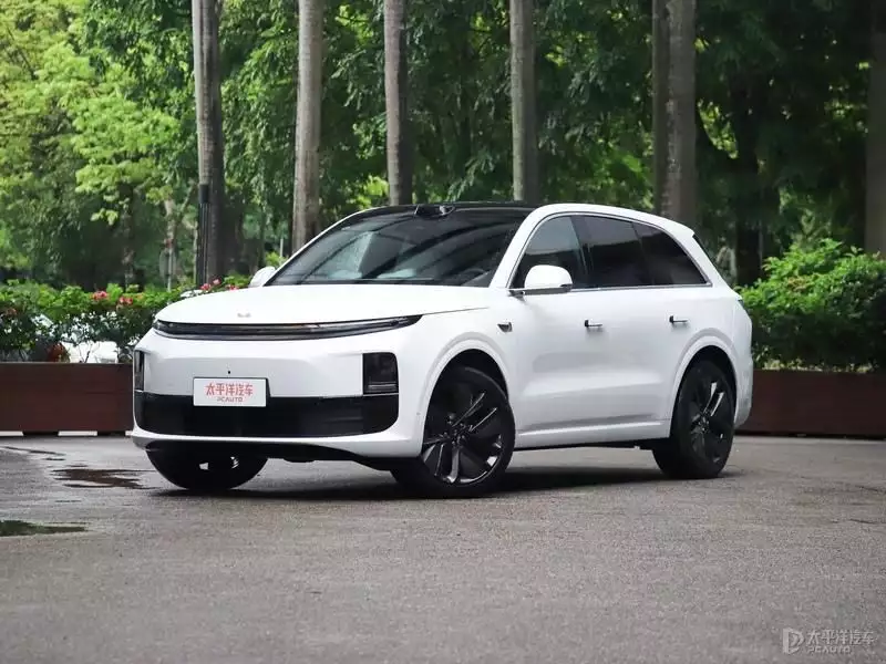 问界新M7 Ultra售28.98万起 升级CDC减振器/问界M9同款激光雷达