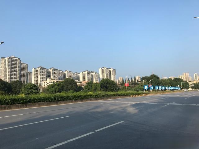 一场高温，彻底撕开新能源汽车弊端，车主苦不堪言，事实是什么？