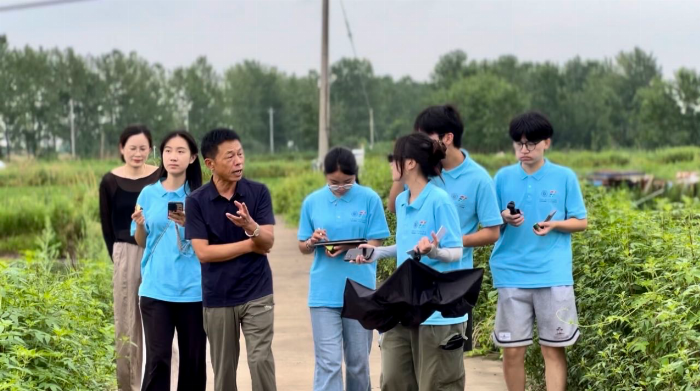 河海大学乡村振兴促进团深探盱眙县稻虾综合种养