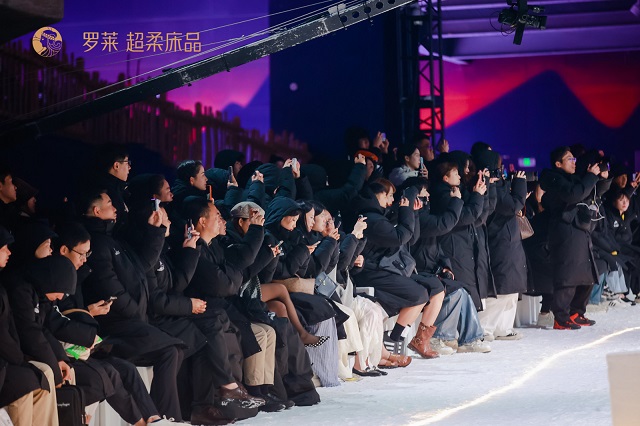 打造超柔深睡 罗莱超柔床品引领行业新势能