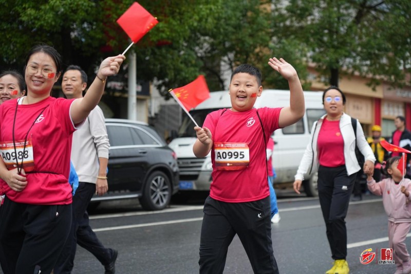 2024 年“走红军走过的路”徒步穿越系列活动(炎陵站) 举办