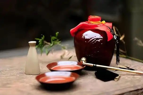 四季贵宾1998 酒：岁月陈酿的味觉华章