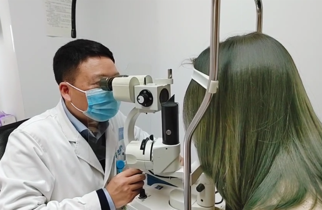 乐享高清视界，上海大学医学院附属眼科中心（上海普瑞眼科医院）为白领量眼定制近视手术方案