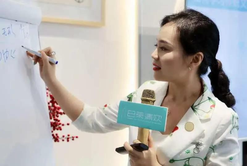 对话无尽藏艺术主理人孟子初：在浮躁的艺术市场中坚守传承与责任