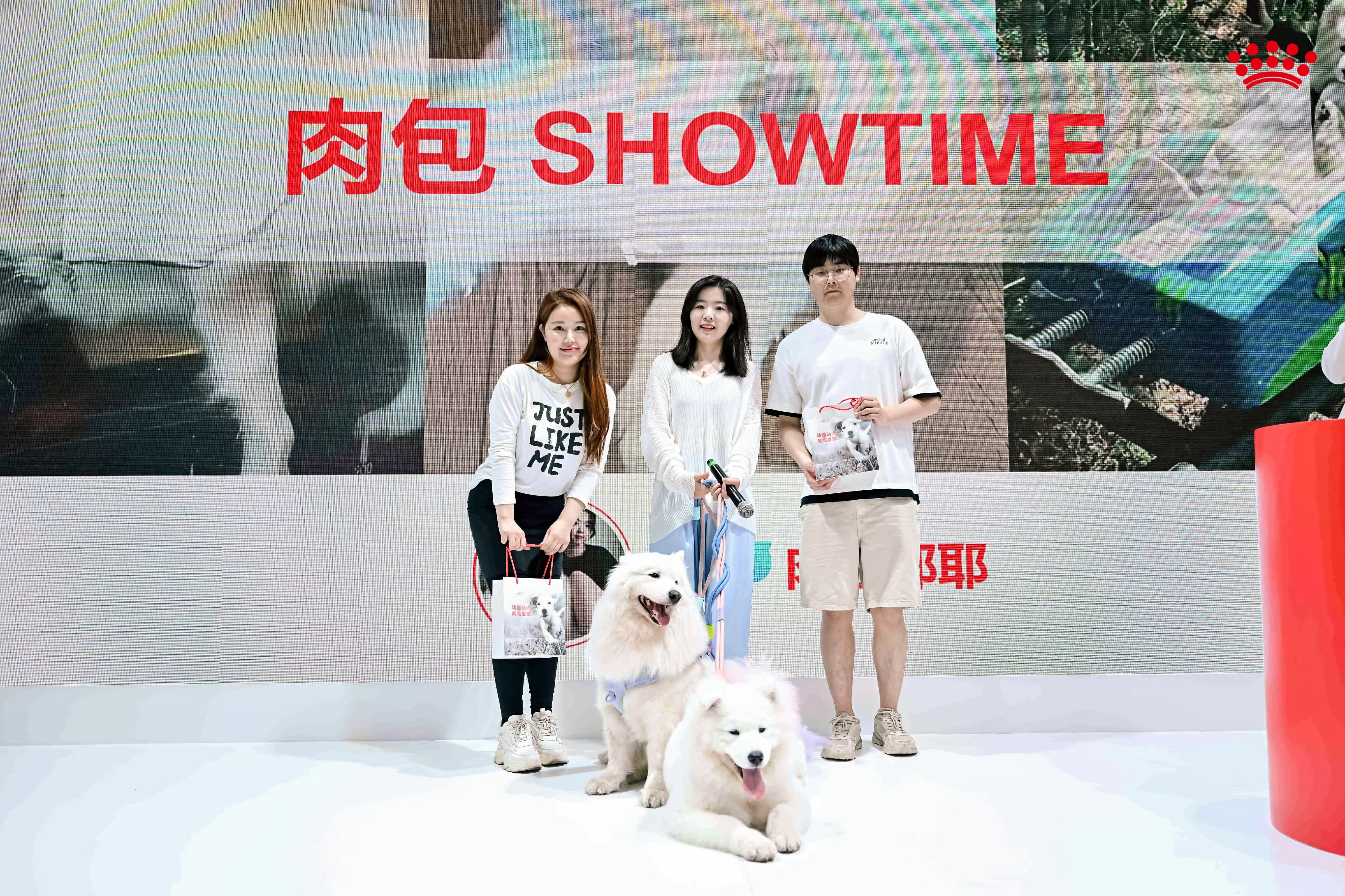 严肃的学术探讨与轻松的萌宠文化在皇家展台奇妙碰撞4.jpg