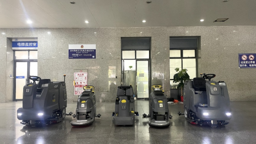 德国卡赫深化与武铁旅服合作，为武汉及沿江高铁站点洁净运行保驾护航