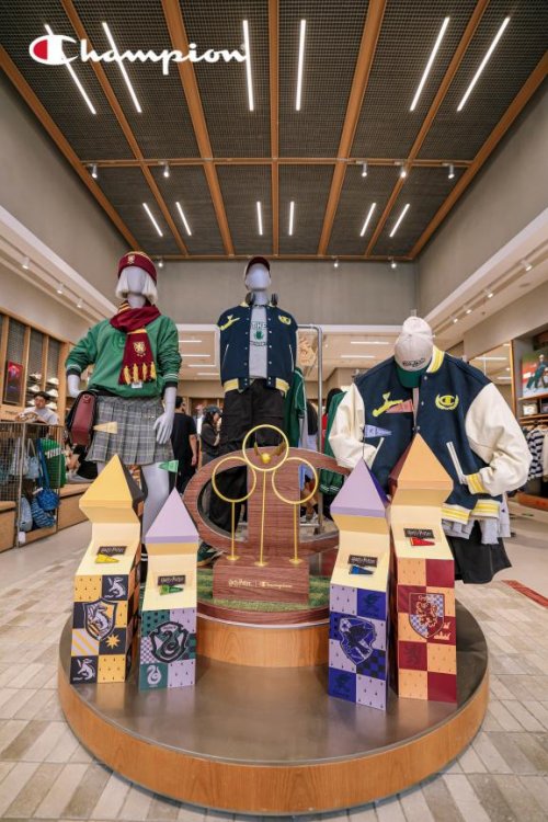 Champion焕新入驻苏州比斯特购物村，百年运动基因再造潮流经典