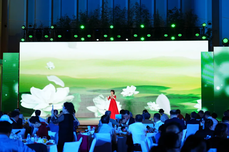 万茗堂以酒为媒融翰墨“清风雅韵 月满中秋”2025中秋雅集圆满落幕