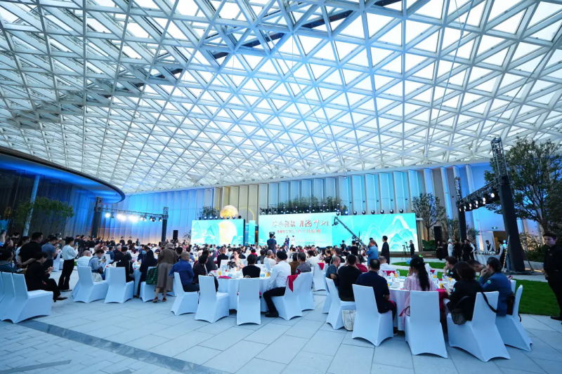 万茗堂以酒为媒融翰墨“清风雅韵 月满中秋”2025中秋雅集圆满落幕