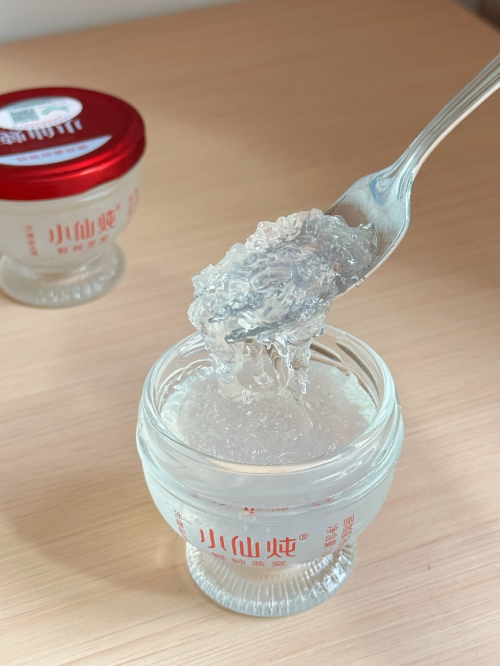 孕妈心愿：吃燕窝能让宝宝皮肤变白吗？选择小仙炖为孕期健康加分