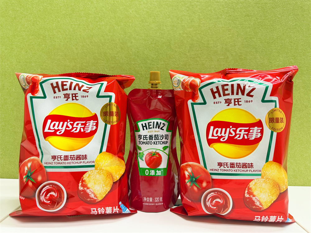 “土豆+番茄”的经典王炸组合：乐事如何用联名玩转零食新体验？
