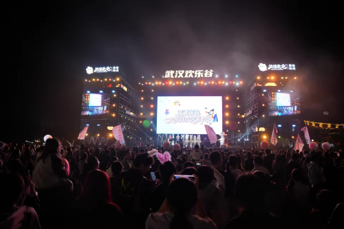 亮相江苏卫视、引爆欢乐谷，流浪泡泡成功撬动亿级年轻消费流量