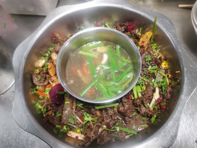 兴仁市【舌尖上的美食】人气餐厅推荐：丁胜清真馆，地道风味温暖你的胃与心！