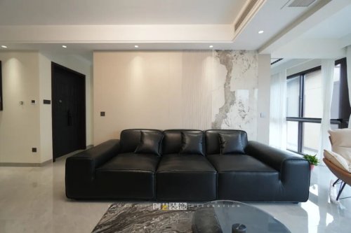 当“全球同步更新”成为常态，创艺装饰如何定义“好材料”？